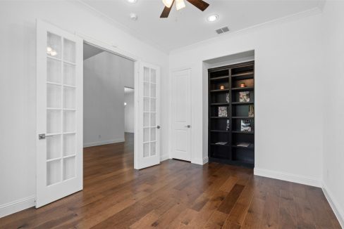 04-1014-ember-crest-office-entry