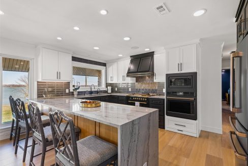 13-3204-bouvier-st-rowlett-tx-kitchen-prominus-real-estate