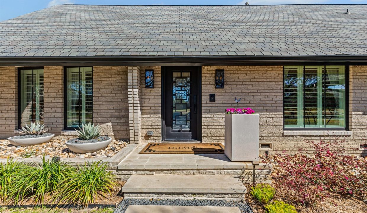 2-3204-bouvier-st-rowlett-tx-entry-prominus-real-estate