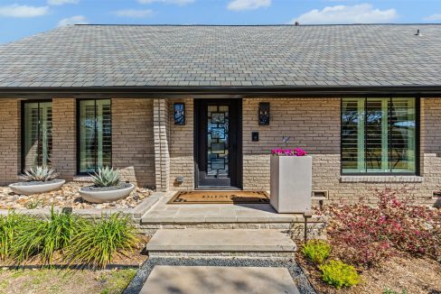 2-3204-bouvier-st-rowlett-tx-entry-prominus-real-estate