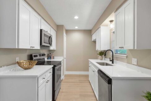 206-leighton-drive-terrell-texas-real-estate-prominus-kitchen-18