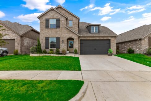 2155 Slow Stream Drive, Royse City Front House