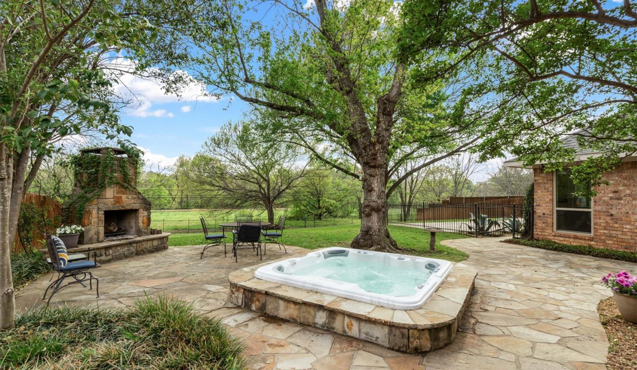 1-3007-creekview-drive-grapevine-tx-patio