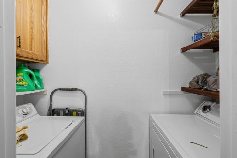 10-5216-wild-horse-ct-arlington-tx-laundry