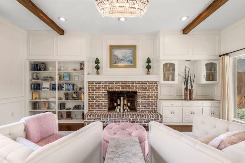 11-3007-creekview-drive-grapevine-tx-living-room