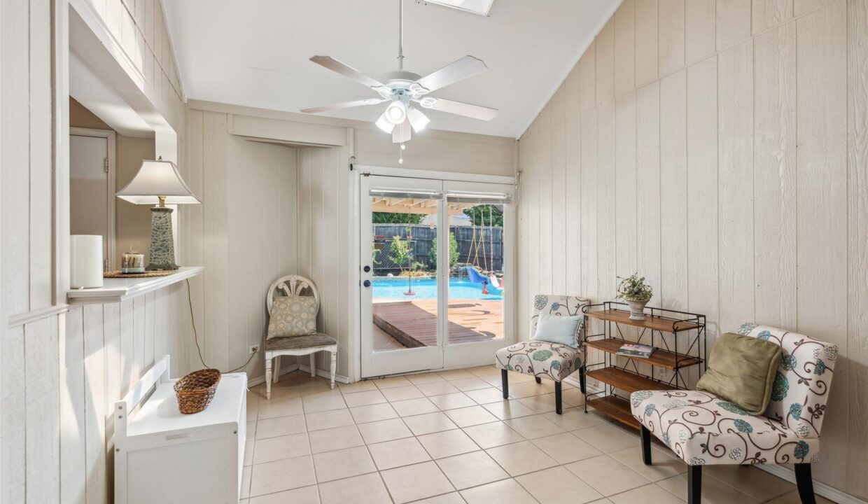 11-7021-lo-chalmers-lane-garland-tx-home-pool