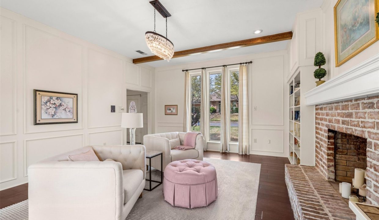 12-3007-creekview-drive-grapevine-tx-living-room