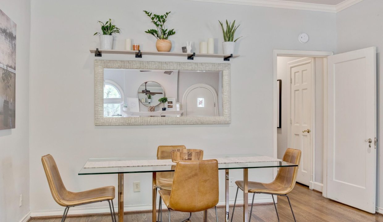 12-5314-mercedes-avenue-dallas-tx-dining