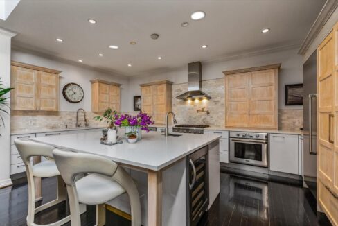 14-4646-christopher-place-dallas-kitchen