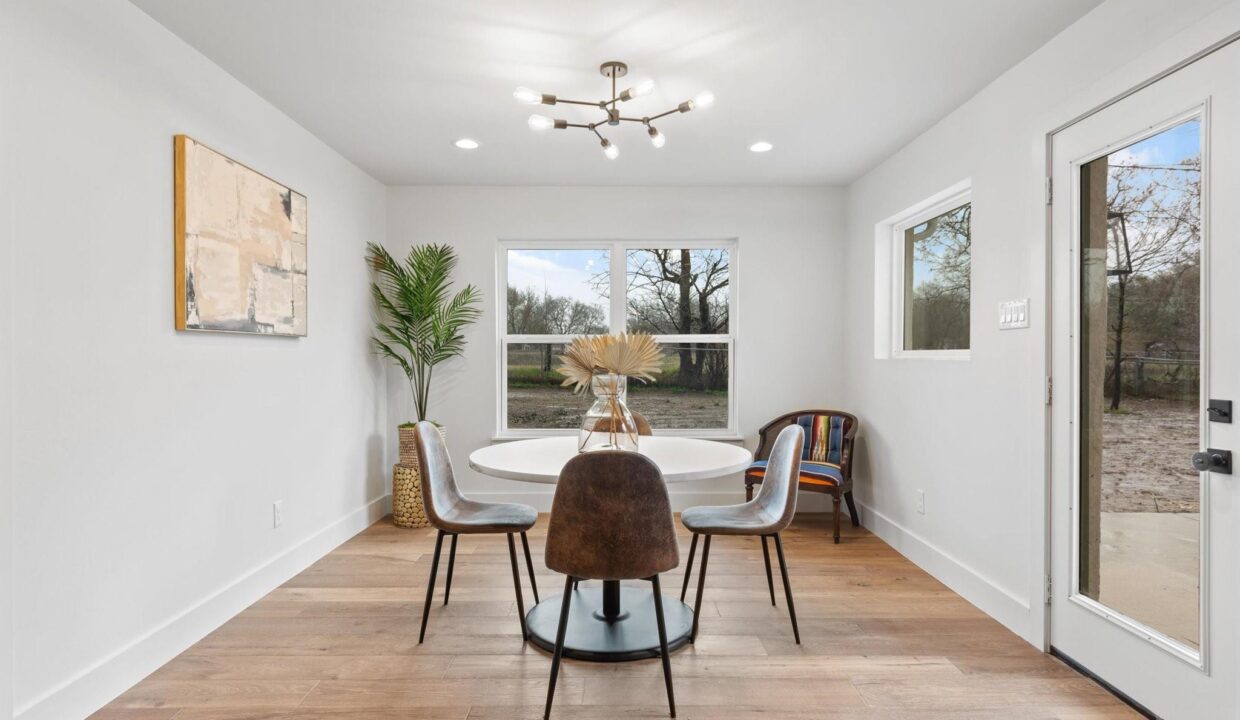 14-531-wynne-road-wills-point-tx-dining