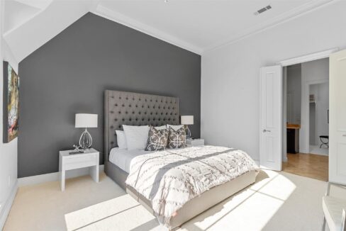 15-2300-leonard-street-505-dallas-tx-75201-bedroom