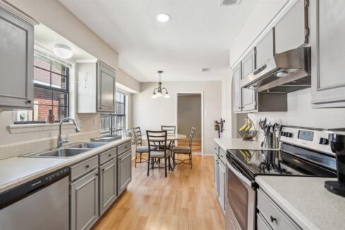 15-7021-lo-chalmers-lane-garland-tx-home-dining