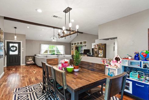 1529-mapleton-drive-dallas-dining