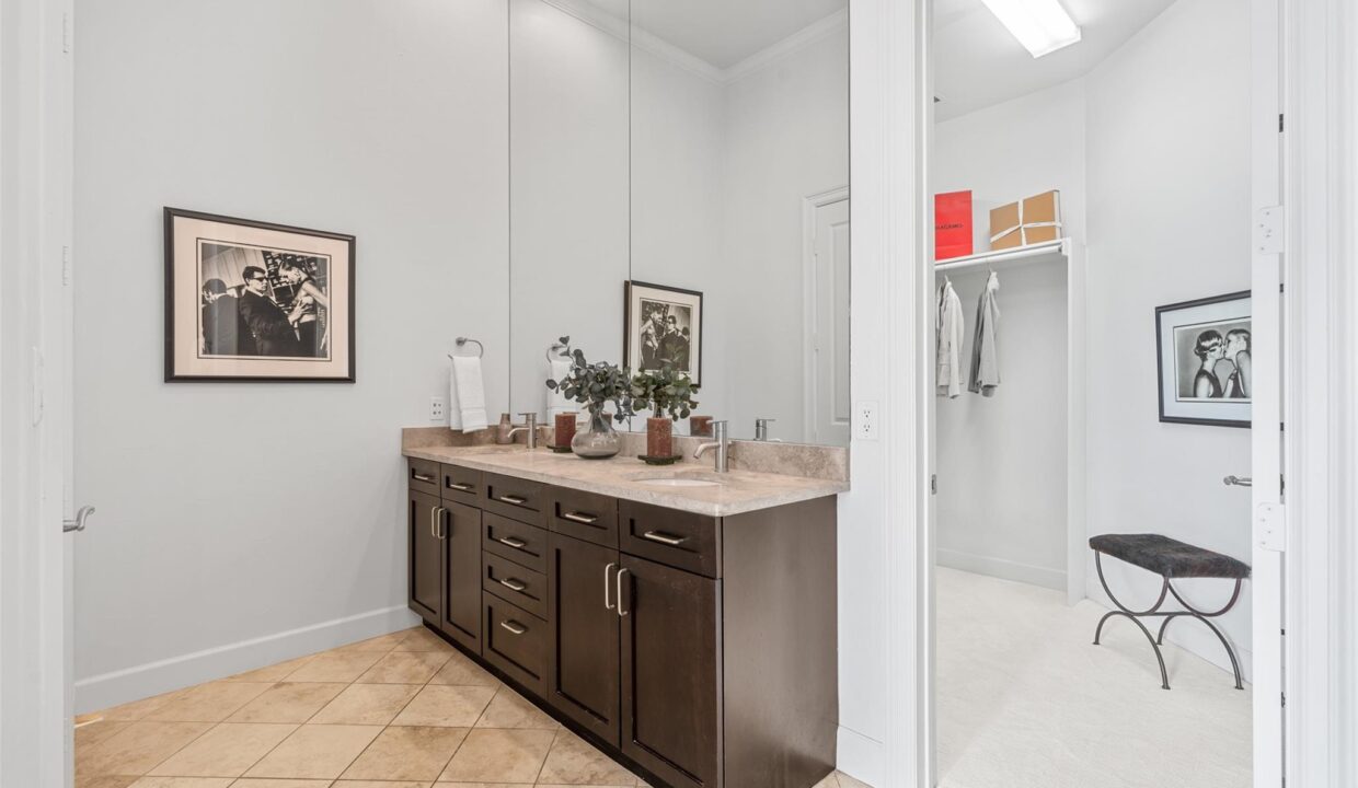 17-2300-leonard-street-505-dallas-tx-75201-bath