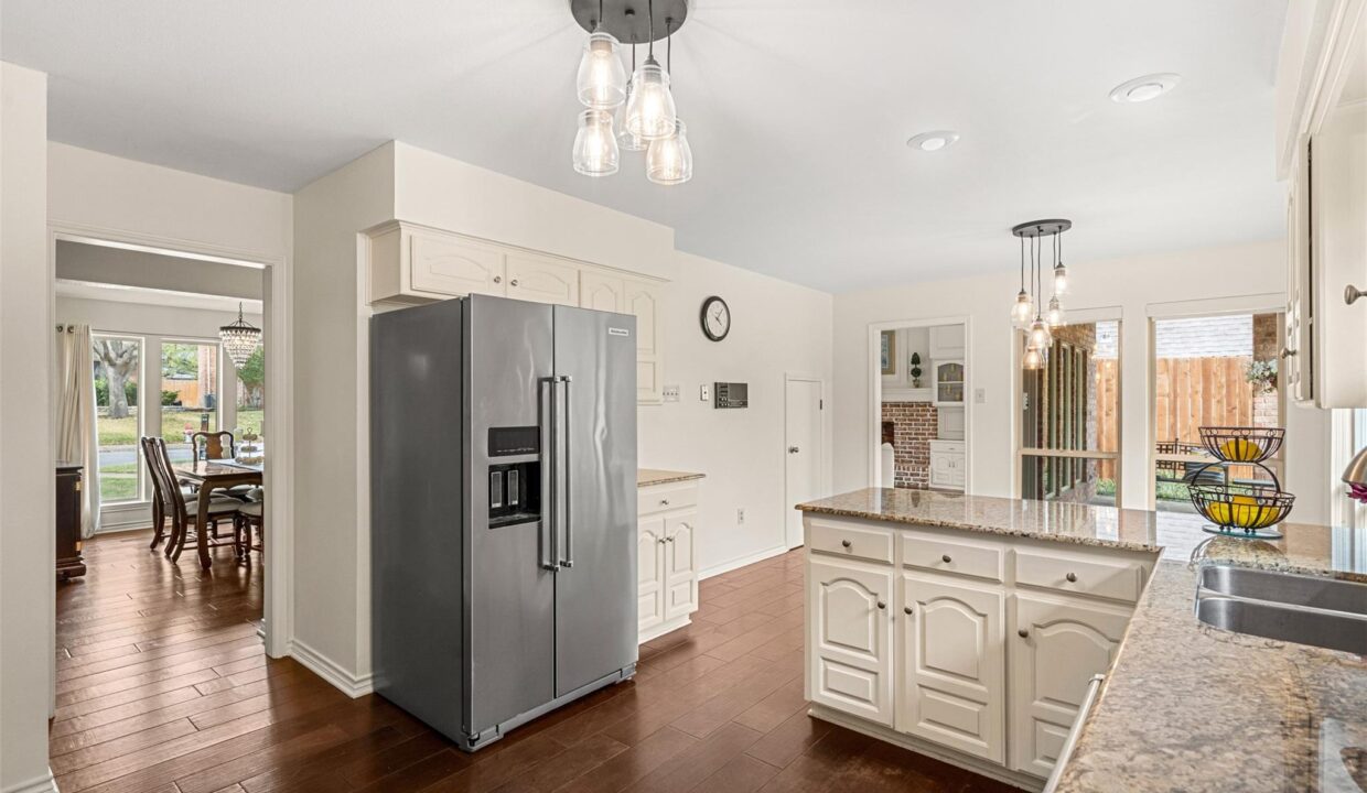 17-3007-creekview-drive-grapevine-tx-kitchen