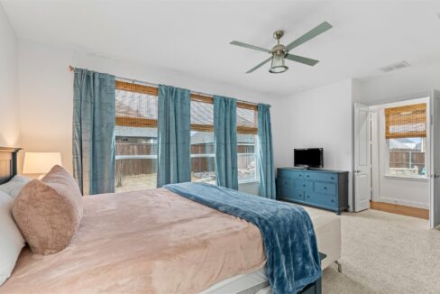 18-1306-middleton-drive-rockwall-tx-bedroom