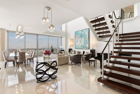 2-2900-mckinnon-st-dallas-living-room
