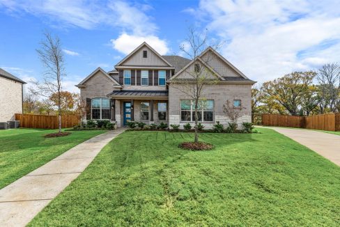 2-312-greystone-court-sunnyvale-tx-house-front