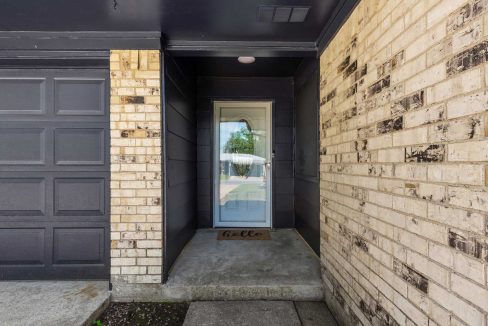 206-leighton-drive-terrell-texas-real-estate-prominus-entry-9
