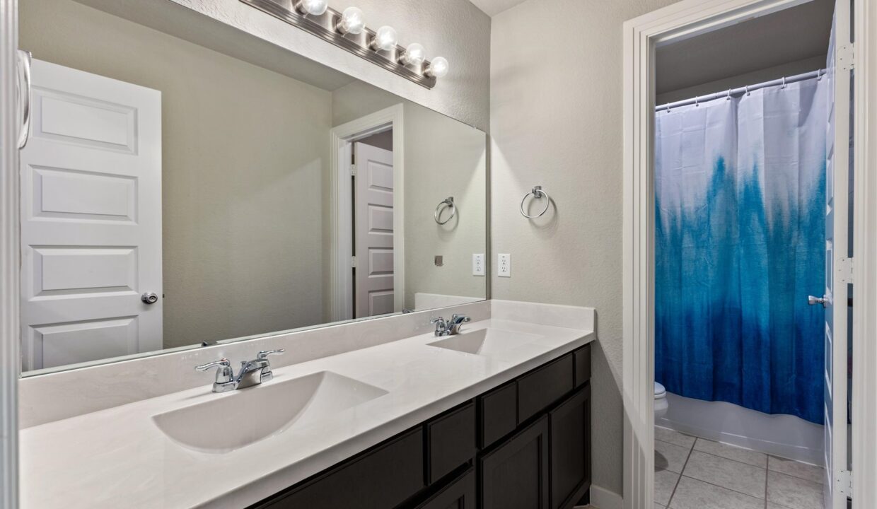 2155-slow-stream-dr-royse-city-tx (27)