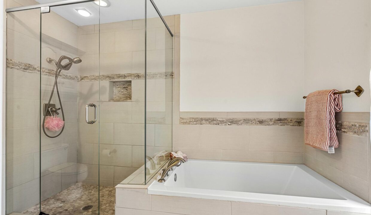 22-3007-creekview-drive-grapevine-tx-bathroom