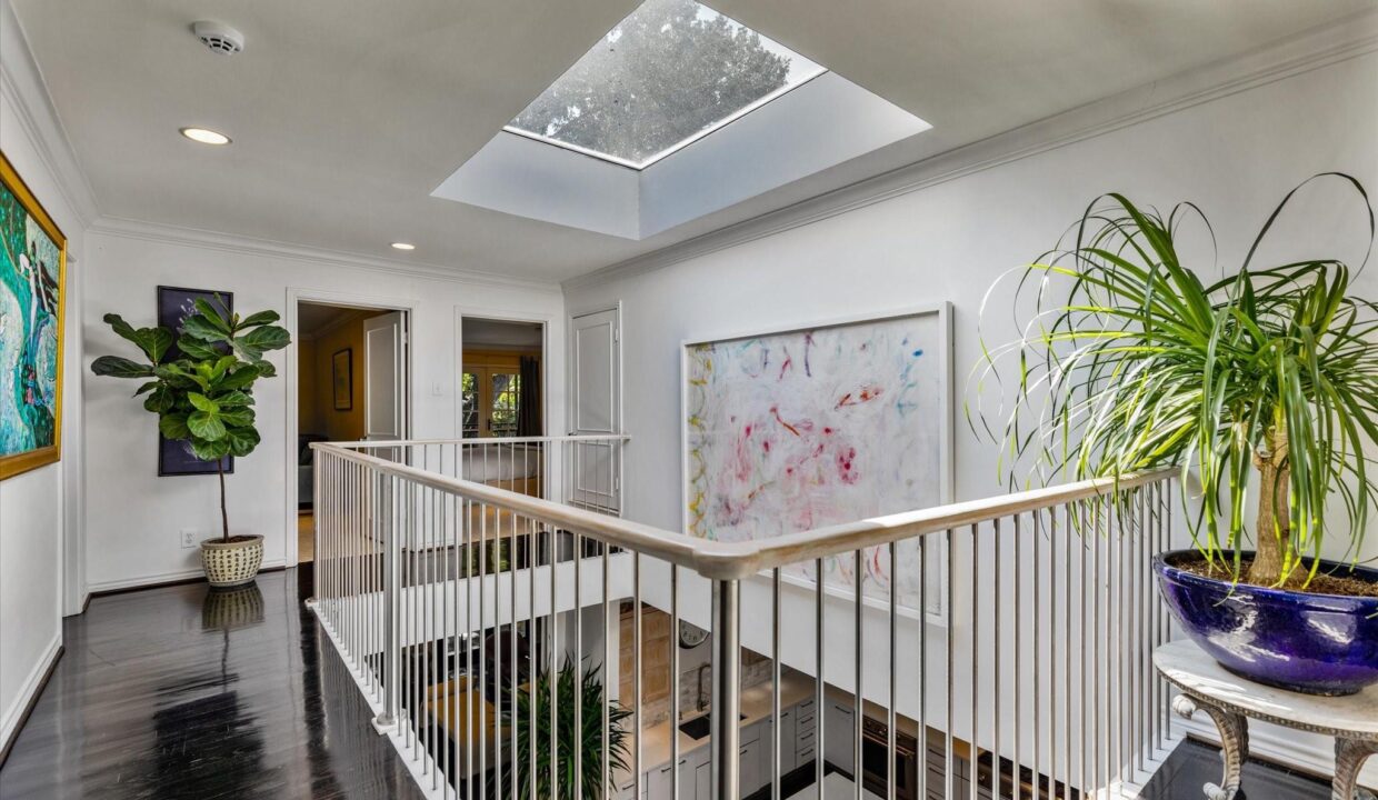 22-4646-christopher-place-dallas-loft