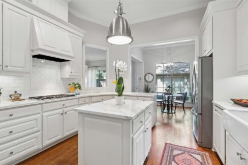 22-6247-belmont-avenue-dallas-tx-kitchen