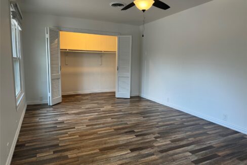 23-2533-norwood-drive-dallas-bedroom