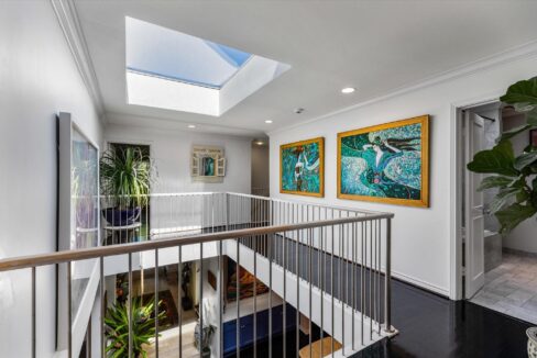 24-4646-christopher-place-dallas-sitting