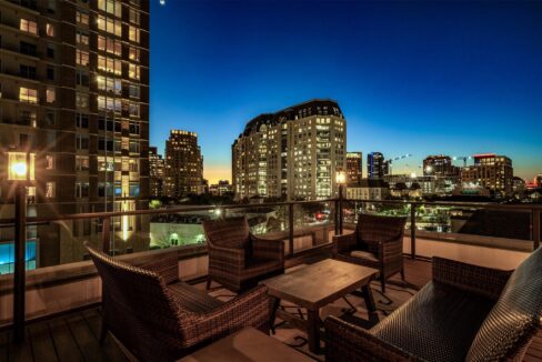 25-2300-leonard-street-505-dallas-tx-75201-rooftop