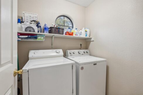 25-7021-lo-chalmers-lane-garland-tx-home-laundry