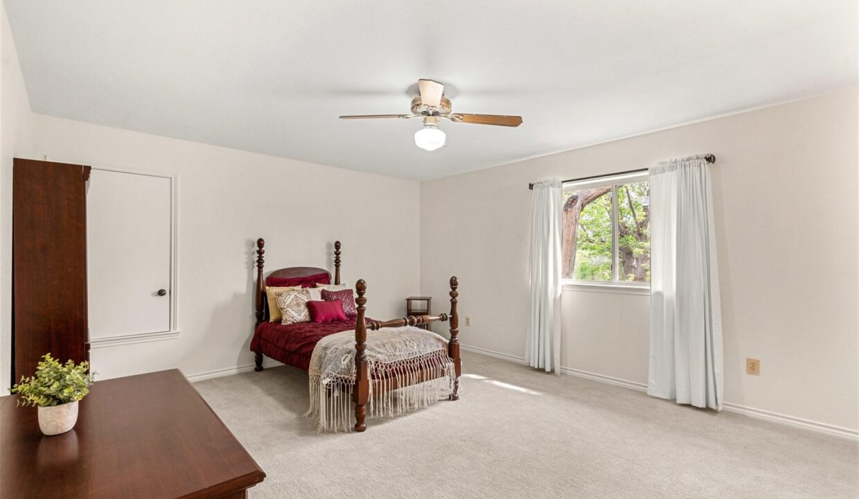 26-3007-creekview-drive-grapevine-tx-bedroom