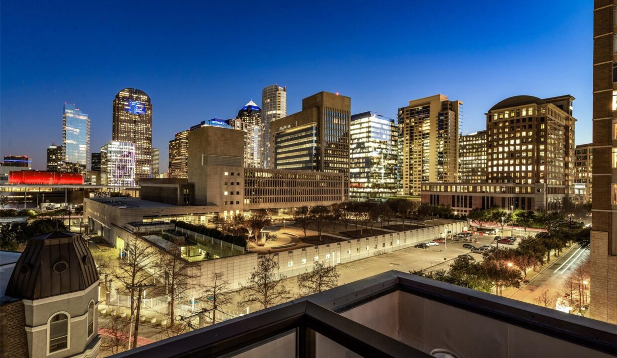 28-2300-leonard-street-505-dallas-tx-75201-rooftop