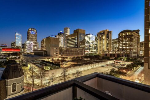 28-2300-leonard-street-505-dallas-tx-75201-rooftop