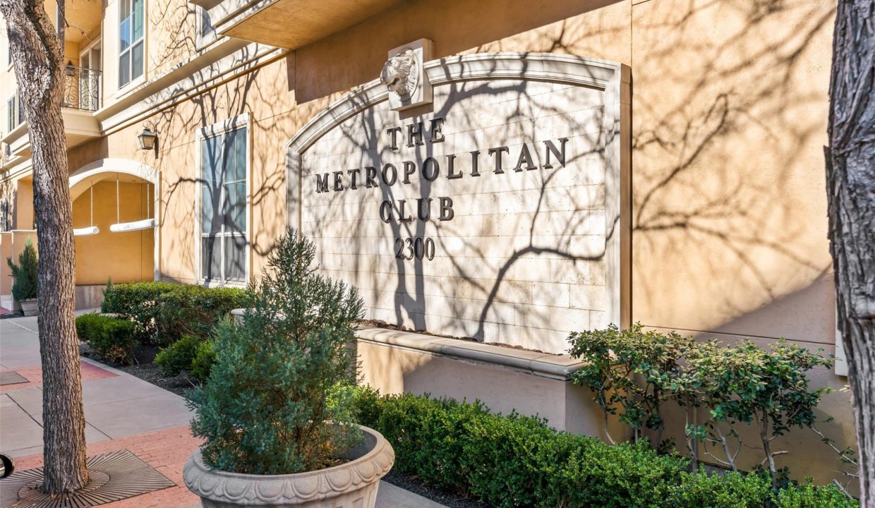 3-2300-leonard-street-505-dallas-tx-75201-sign