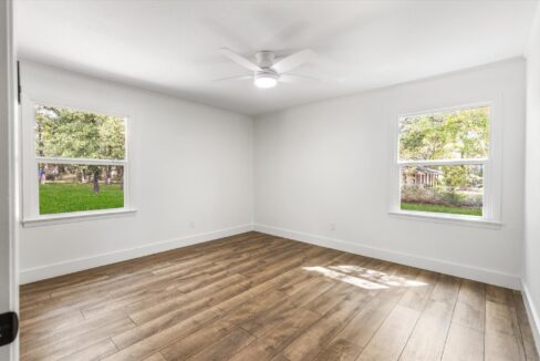 30-213-n-oaks-drive-grand-saline-tx-bedroom