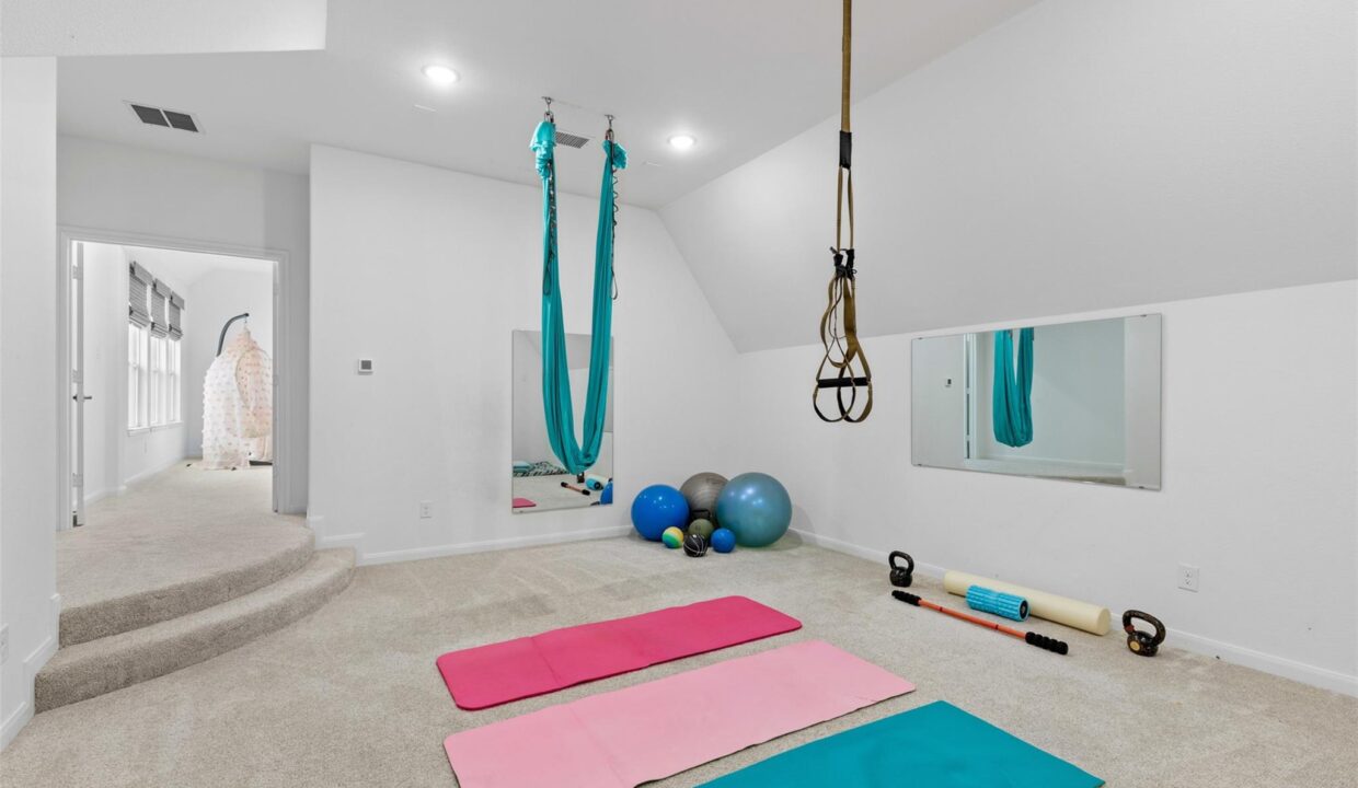 34-1306-middleton-drive-rockwall-tx-workout-room