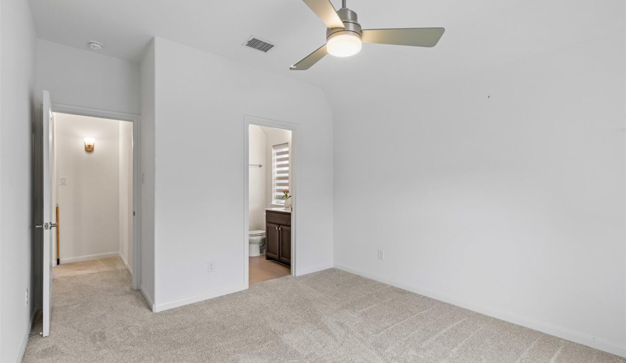 36-1306-middleton-drive-rockwall-tx-bedroom