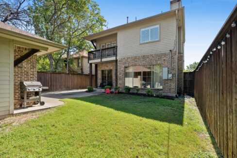 38-6247-belmont-avenue-dallas-tx-back-yard