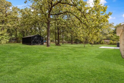 39-213-n-oaks-drive-grand-saline-tx-shed