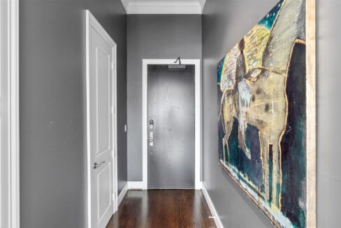 4-2300-leonard-street-505-dallas-tx-75201-entrance