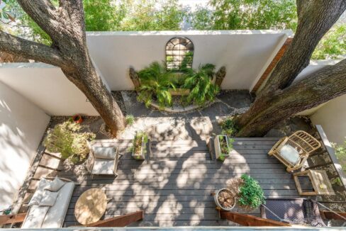 40-4646-christopher-place-dallas-porch-prominus