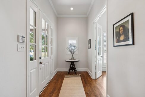 6-6247-belmont-avenue-dallas-tx-front-foyer