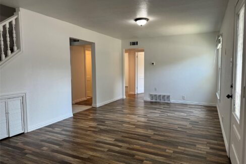 7-2533-norwood-drive-dallas-sunroom