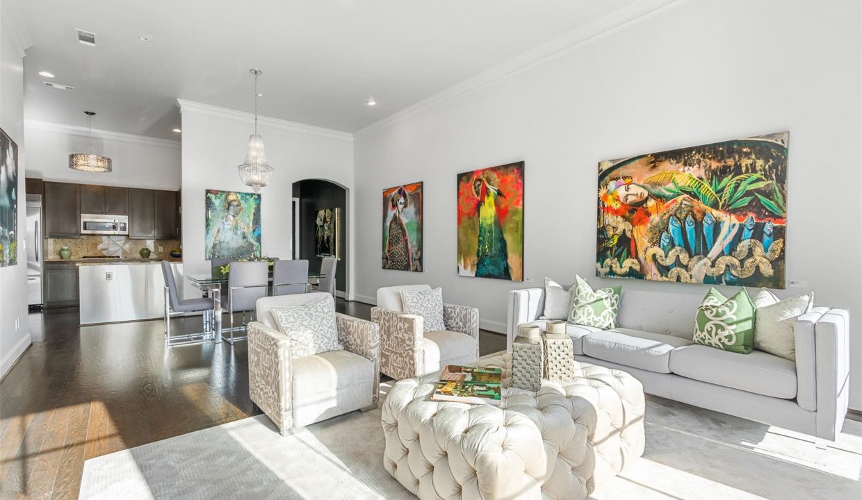 8-2300-leonard-street-505-dallas-tx-75201-living-kitchen