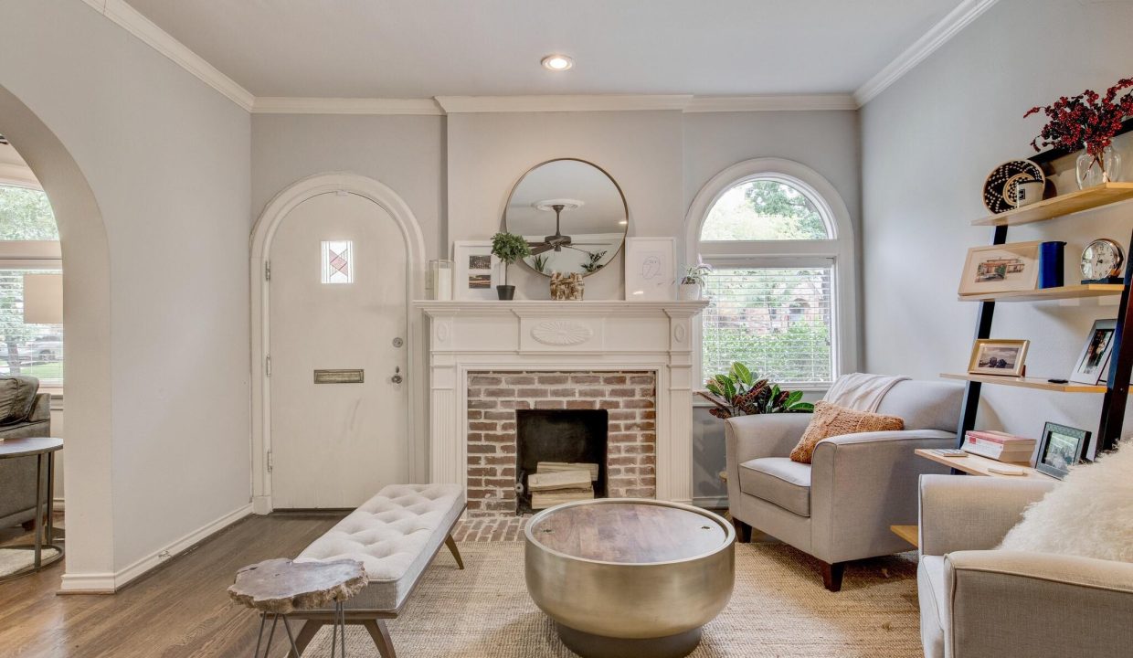 8-5314-mercedes-avenue-dallas-tx-living-room