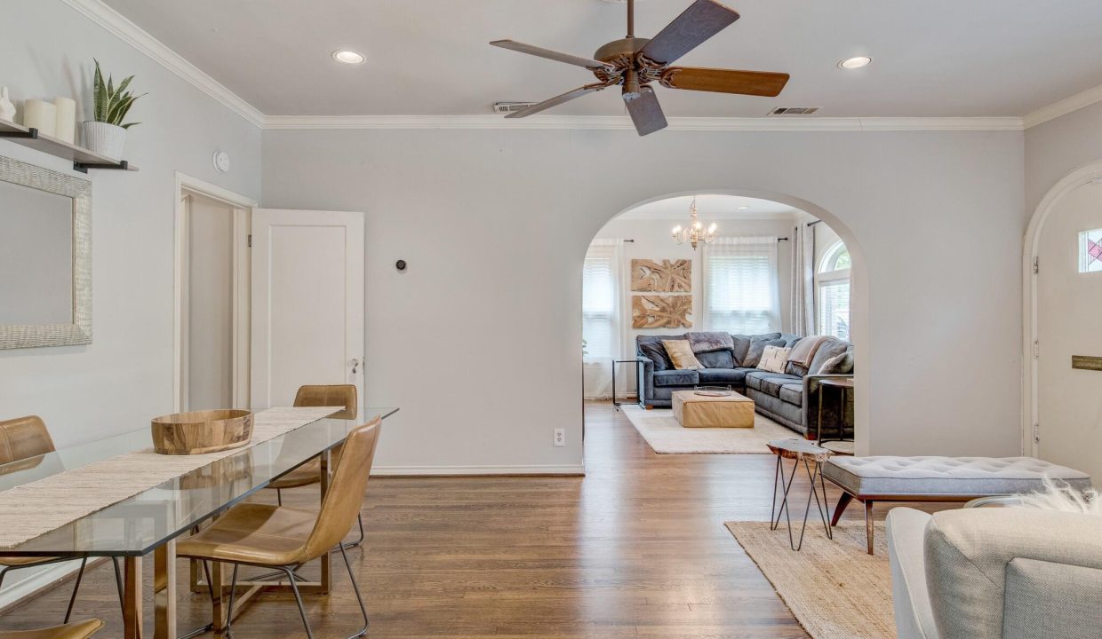 9-5314-mercedes-avenue-dallas-tx-dining