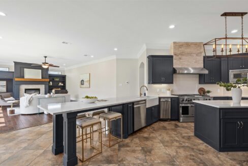 2413 Versailles Drive Heath, TX kitchen with bar