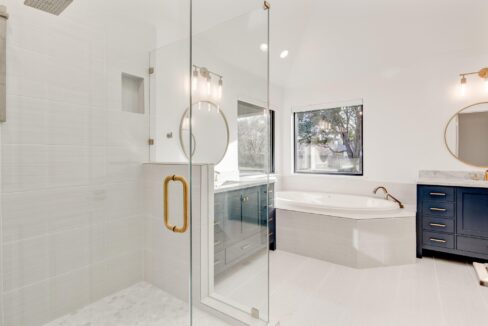18-1005-raven-bend-court-southlake-tx-primary-bath