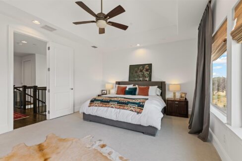 18-4887-cloudcroft-lane-irving-tx-primary-bedroom